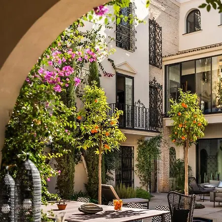 Pajaro Rebelde Bed & Breakfast Seville